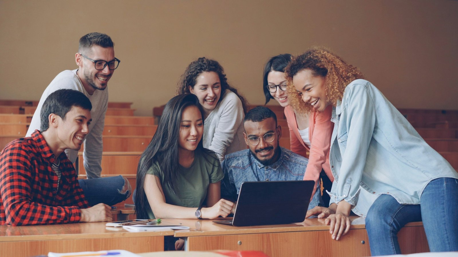 student loans for international students